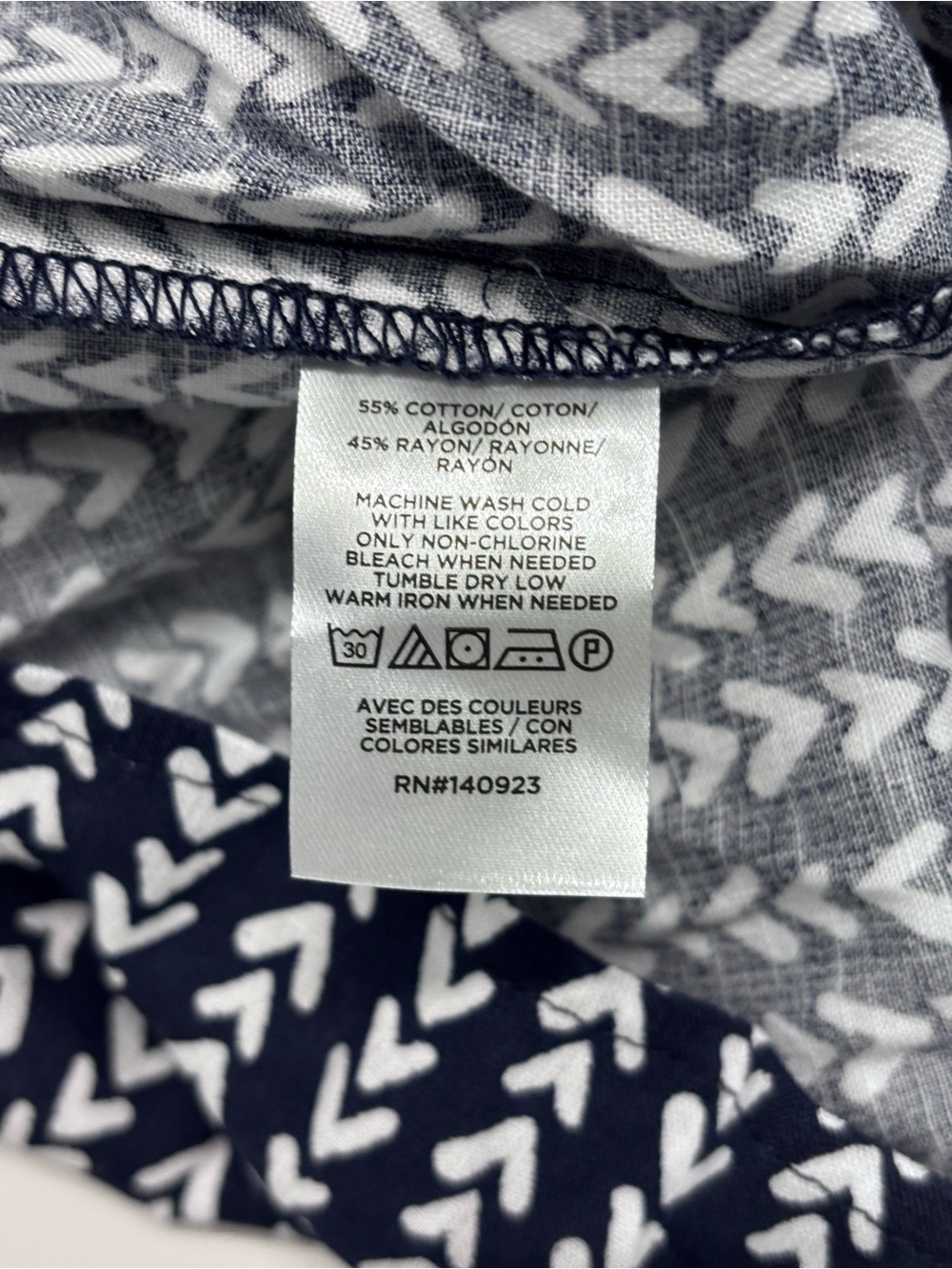 LOFT Womens Medium Navy Chevron Print Sleeveless Blouse Cotton Rayon Top NWT - Picture 10 of 10